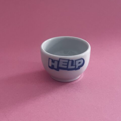 Eierbecher „HELP“